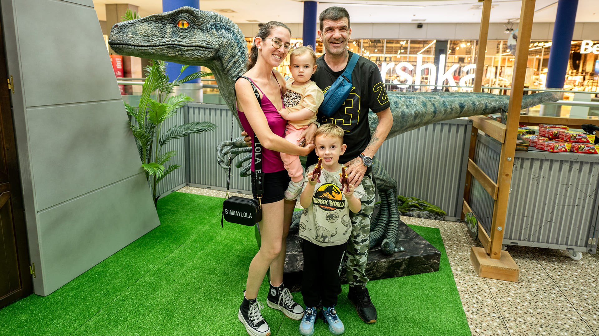 JURASSIC WORLD – 7 PALMAS190