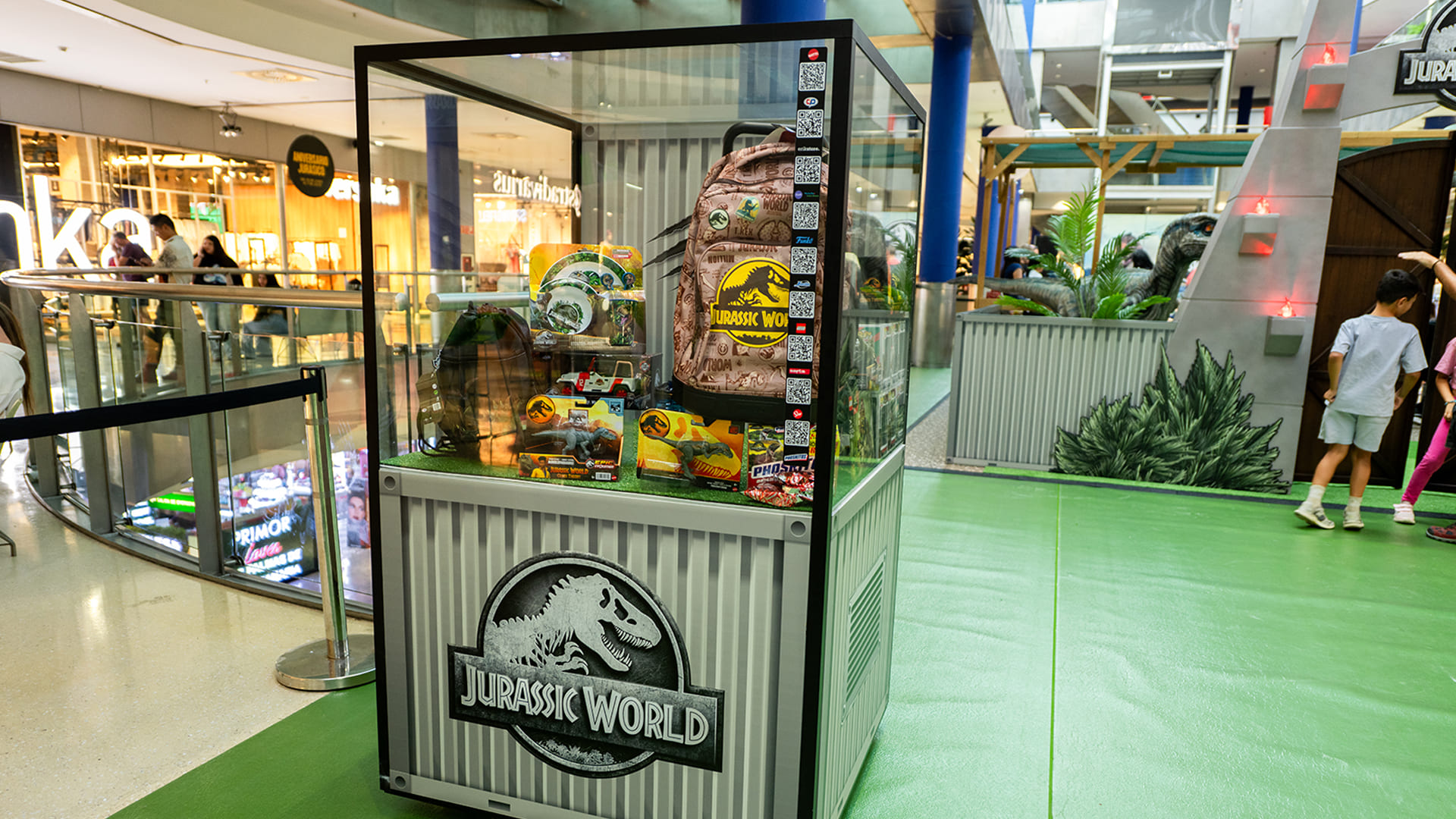 JURASSIC WORLD – 7 PALMAS203